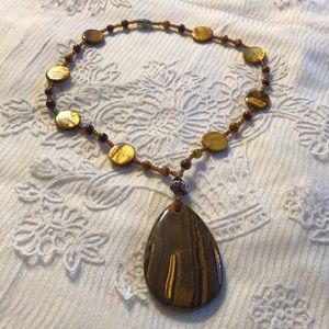 🌟 Beaded women’s necklaces